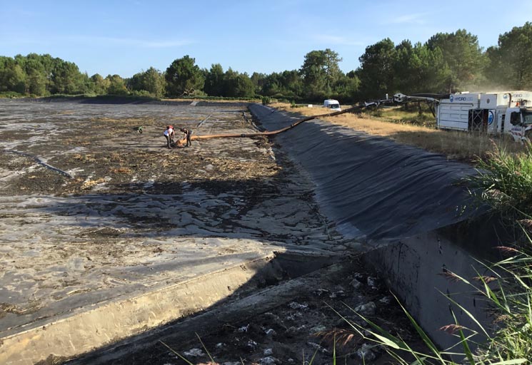 Nettoyage d’un bassin étanche de 15000 m2